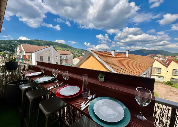 Epicea, Bel Appartement Avec Balcon Au Centre Ville